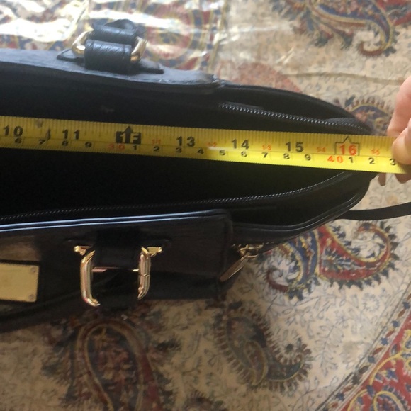 Inc great condition bag - Picture 3 of 8